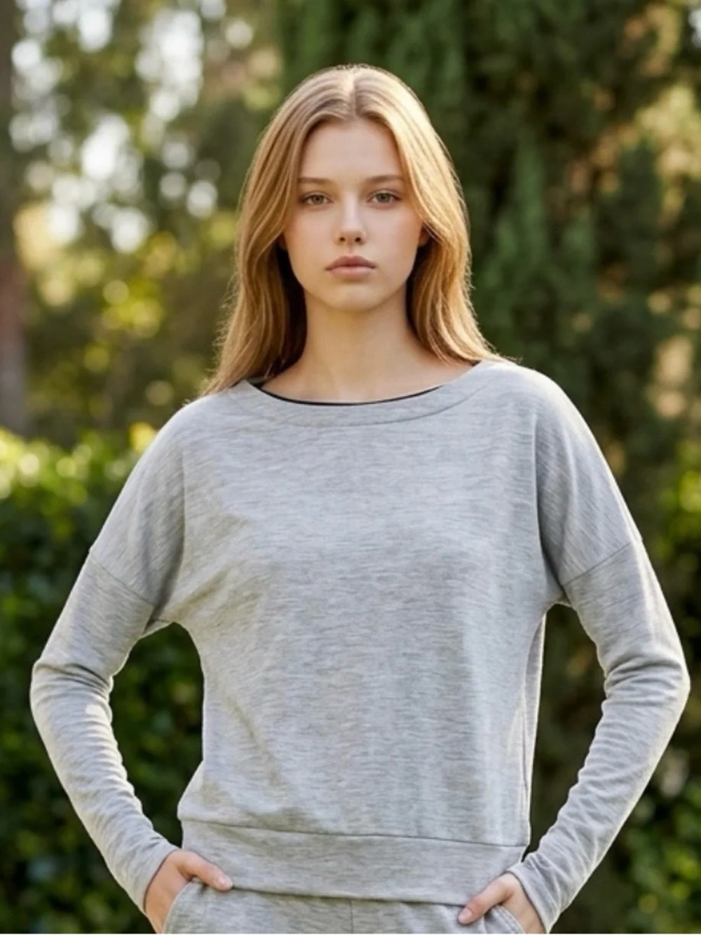 White House Black Market Light Gray Pullover Sweatshirt